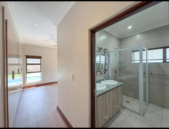 3 BEDROOM HOUSE FOR SALE IN MIDSTREAM RIDGE
